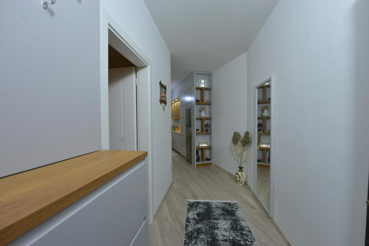 Denis Comfort Apartment Shkoder Exterior photo