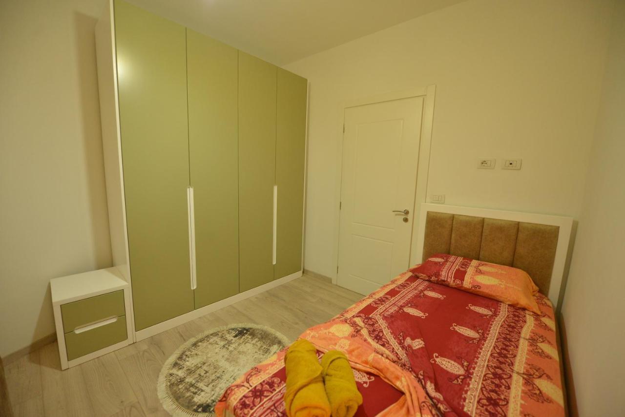 Denis Comfort Apartment Shkoder Exterior photo